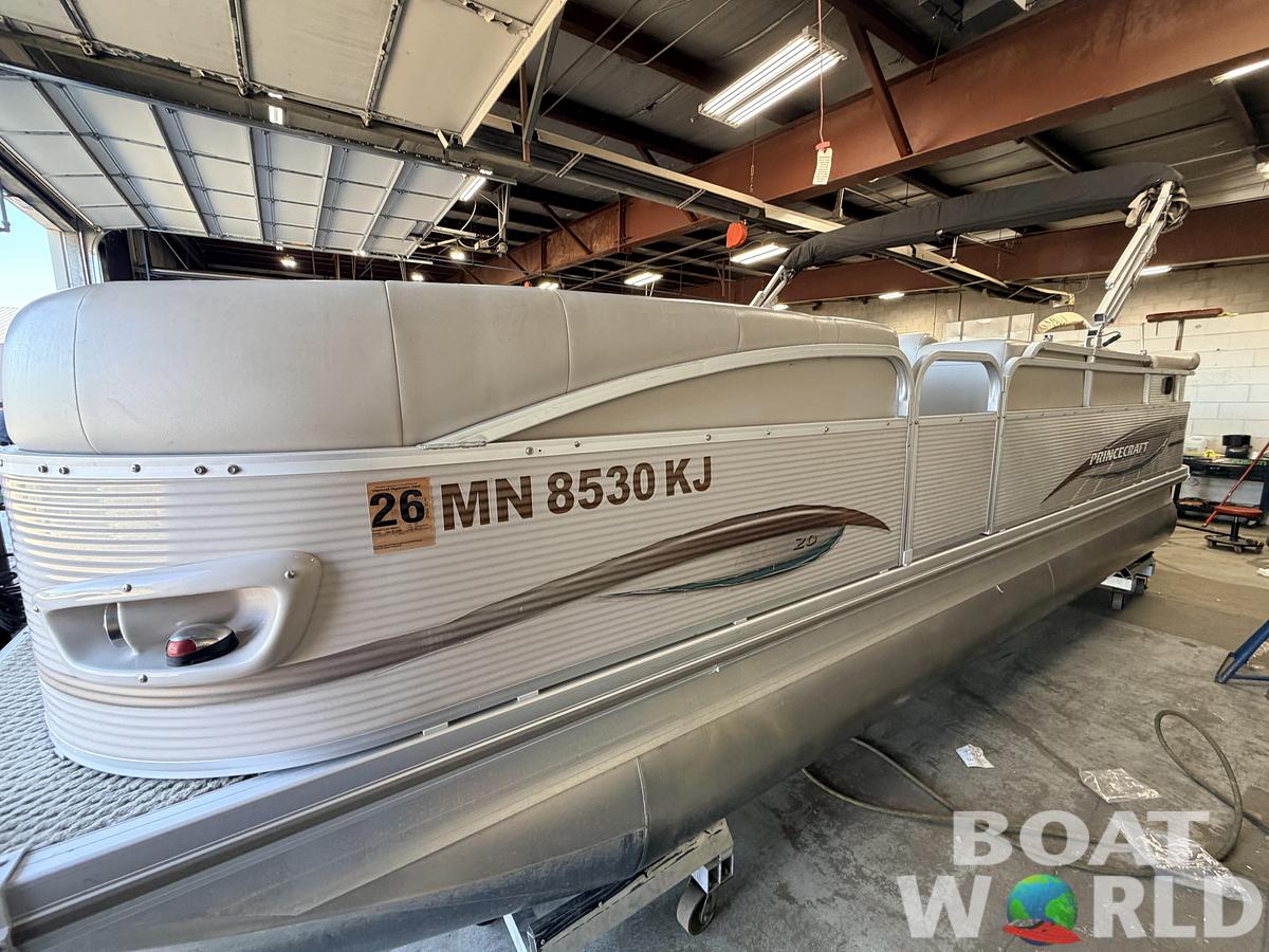 Used 2007 Princecraft  20 Versailles Pontoon & 60HP Mercury 4Stroke - $14,995