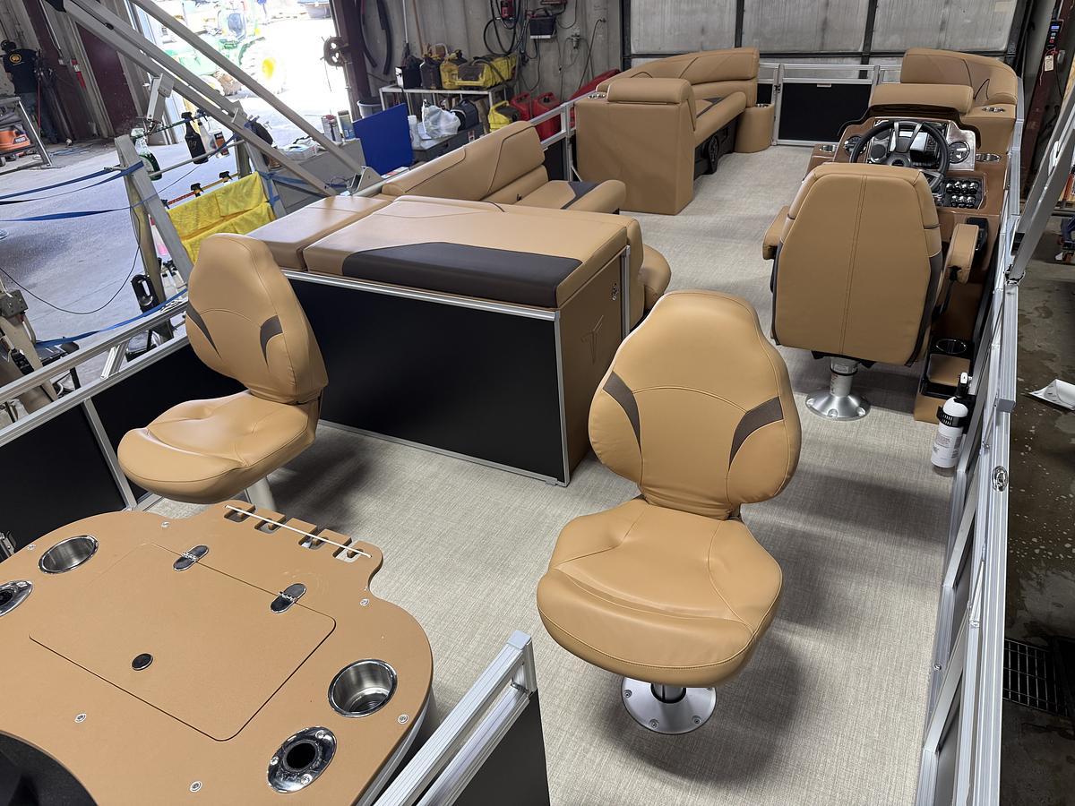 2026 Tahoe Pontoons Sport 2385 Rear Fish & Honda 4-Stroke EFI