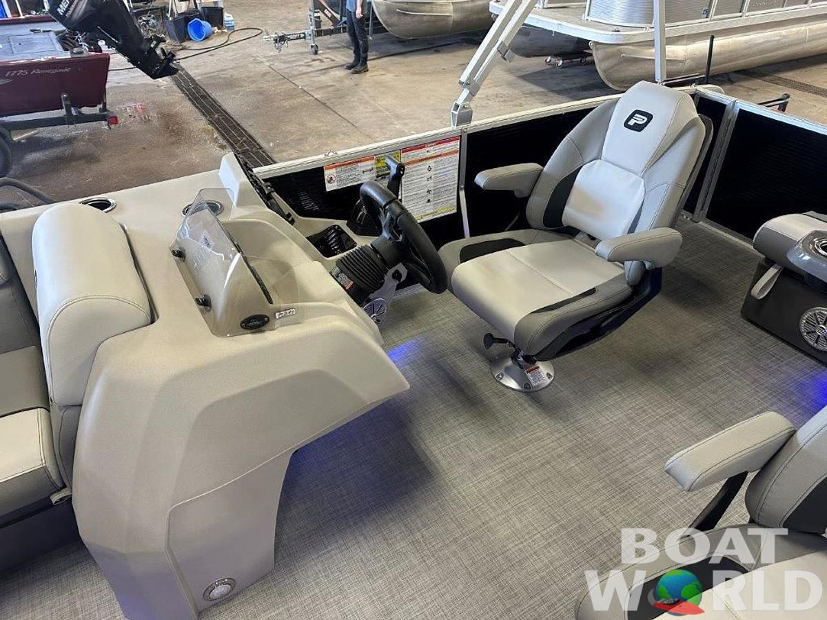 2025 Princecraft Vectra 21 RL Swingback SS Pontoon & Mercury 4-Stroke EFI