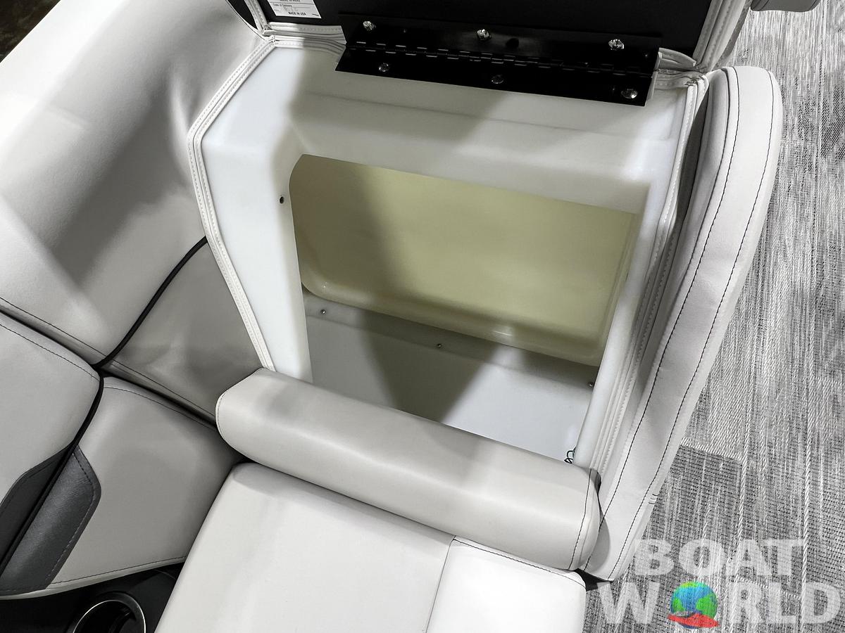 2026 Montego Bay 8522 BR DL Quad Lounger & Honda 4-Stroke $39995