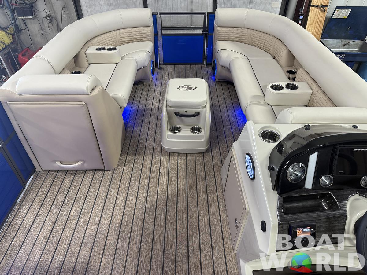 2023 Montego Bay NEW* 8524 Swingback Pontoon & 100HP 4-Stroke EFI