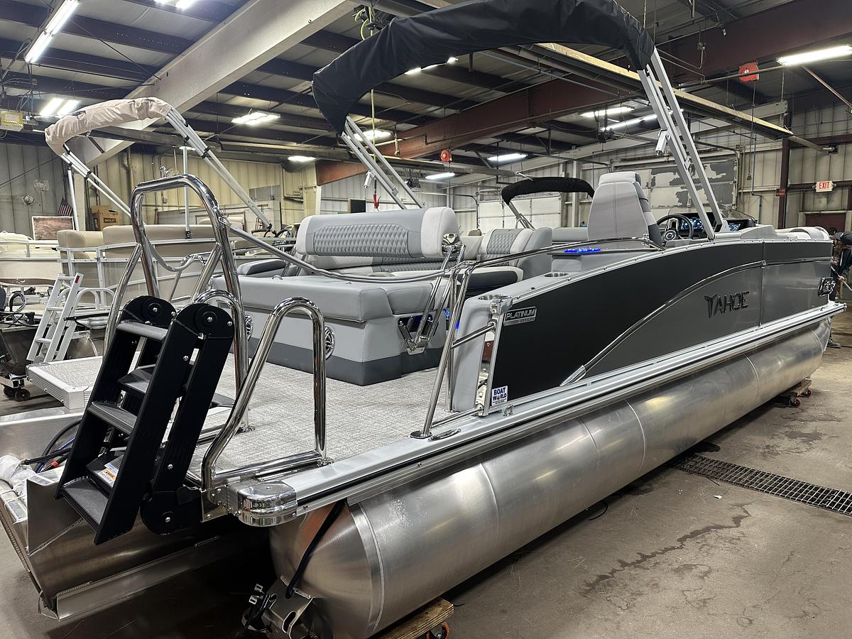 2025 Tahoe Pontoons Cascade 2385 Cruise Rear Bench Tritoon & Honda 225HP 4-Stroke EFI