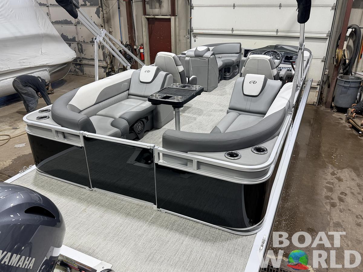Used 2023 Avalon LSZ 2385 Quad Lounge Pontoon & 115HP Yamaha -$35,995