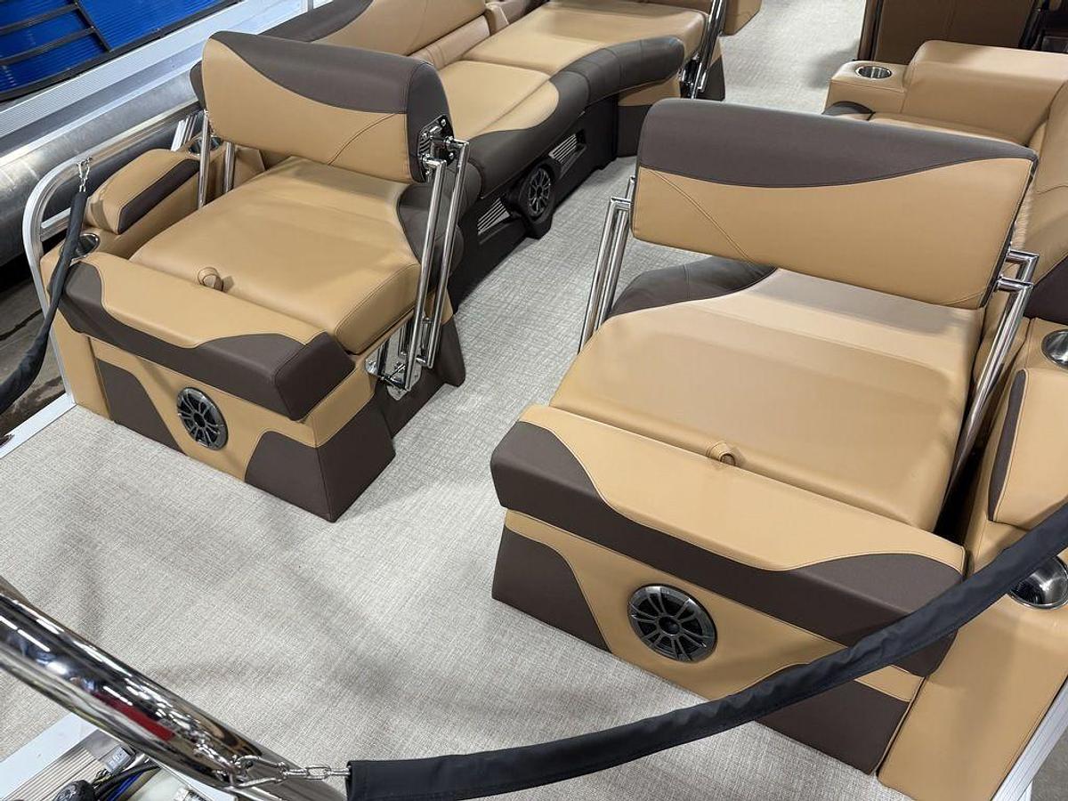 2025 Tahoe Pontoons LTZ 2385 Quad Lounge Shift Flip & Honda 4-Stroke EFI