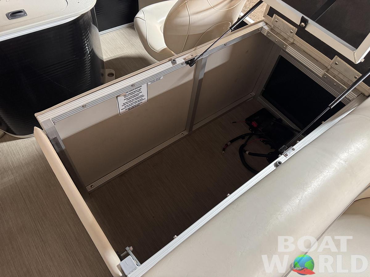 Used 2017 Bennington  22 SS Pontoon with 90HP Yamaha Fourstroke EFI