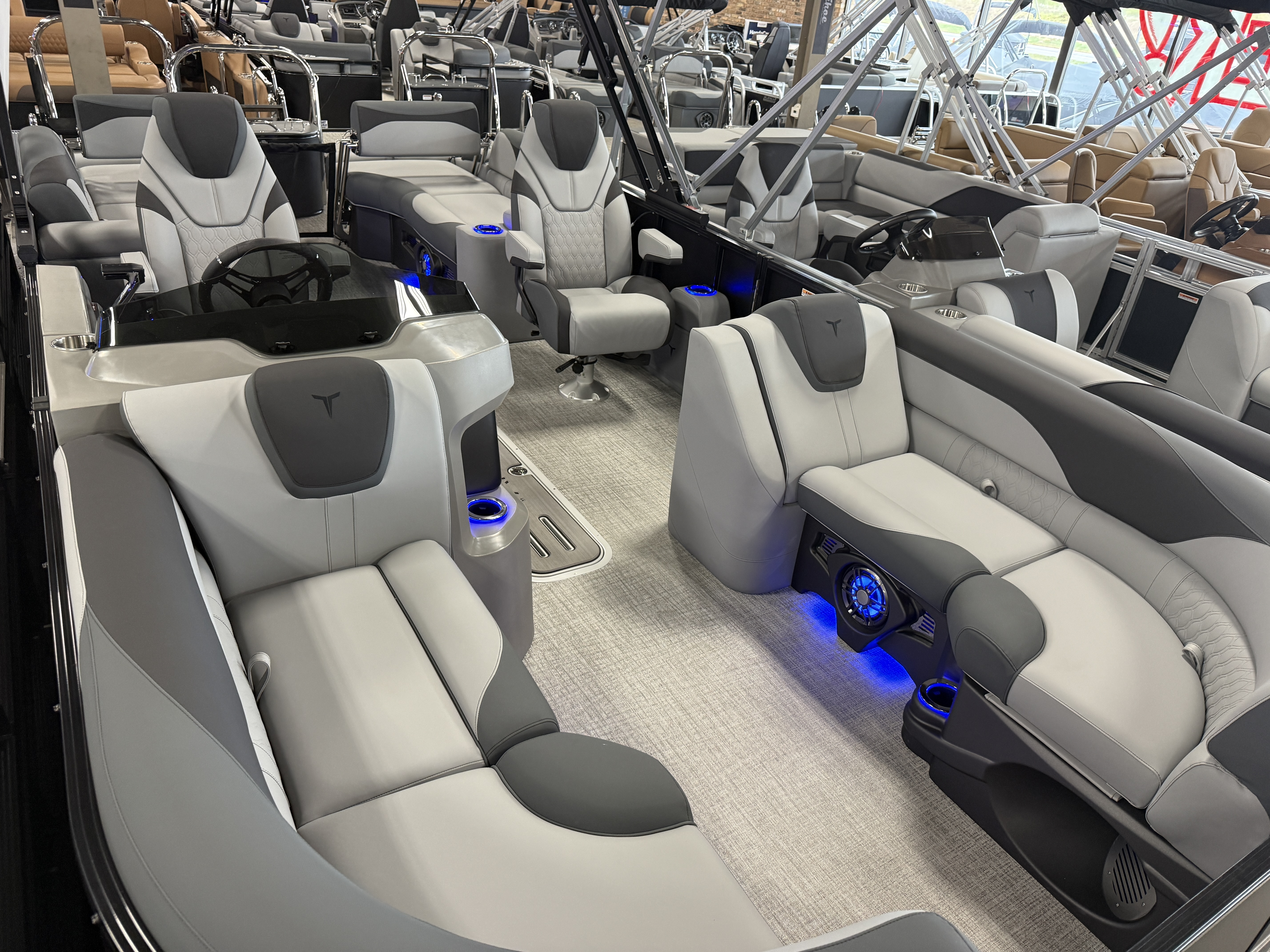 2027 Tahoe LTZ 300HP QLS 2385 Tritoon $71,995