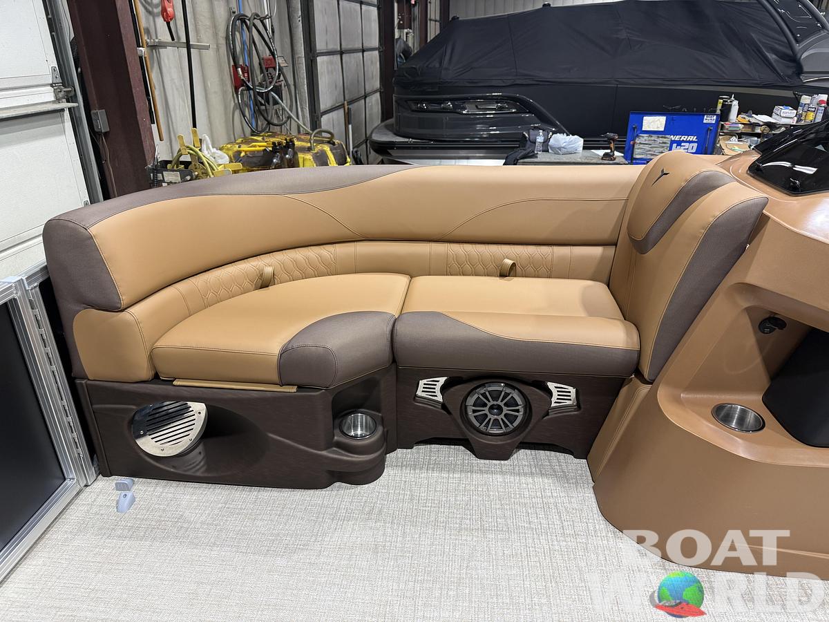 2026 Tahoe Pontoons LTZ 1985 Cruise Rear Bench (CRB)