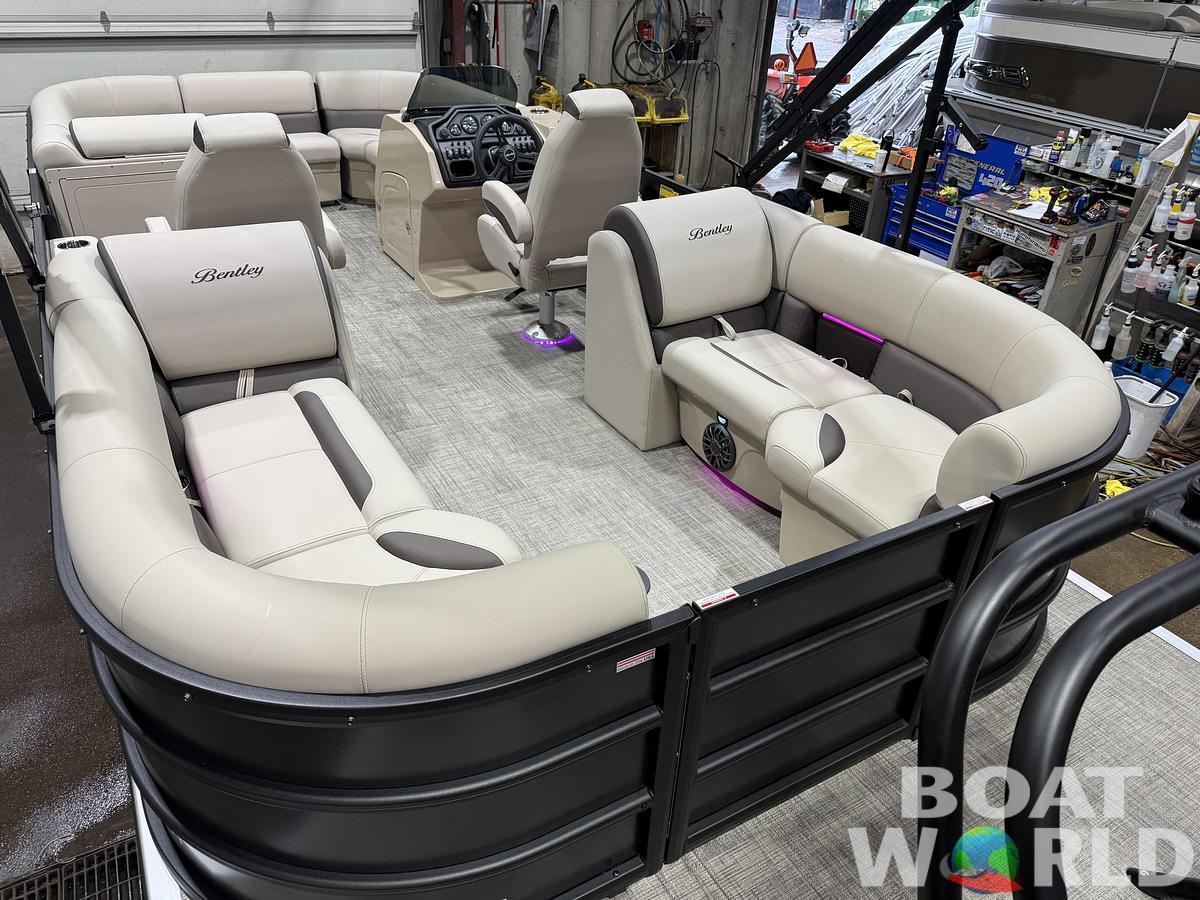 2027 Bentley Legacy 220 Navigator Quad Lounge Pontoon $42995