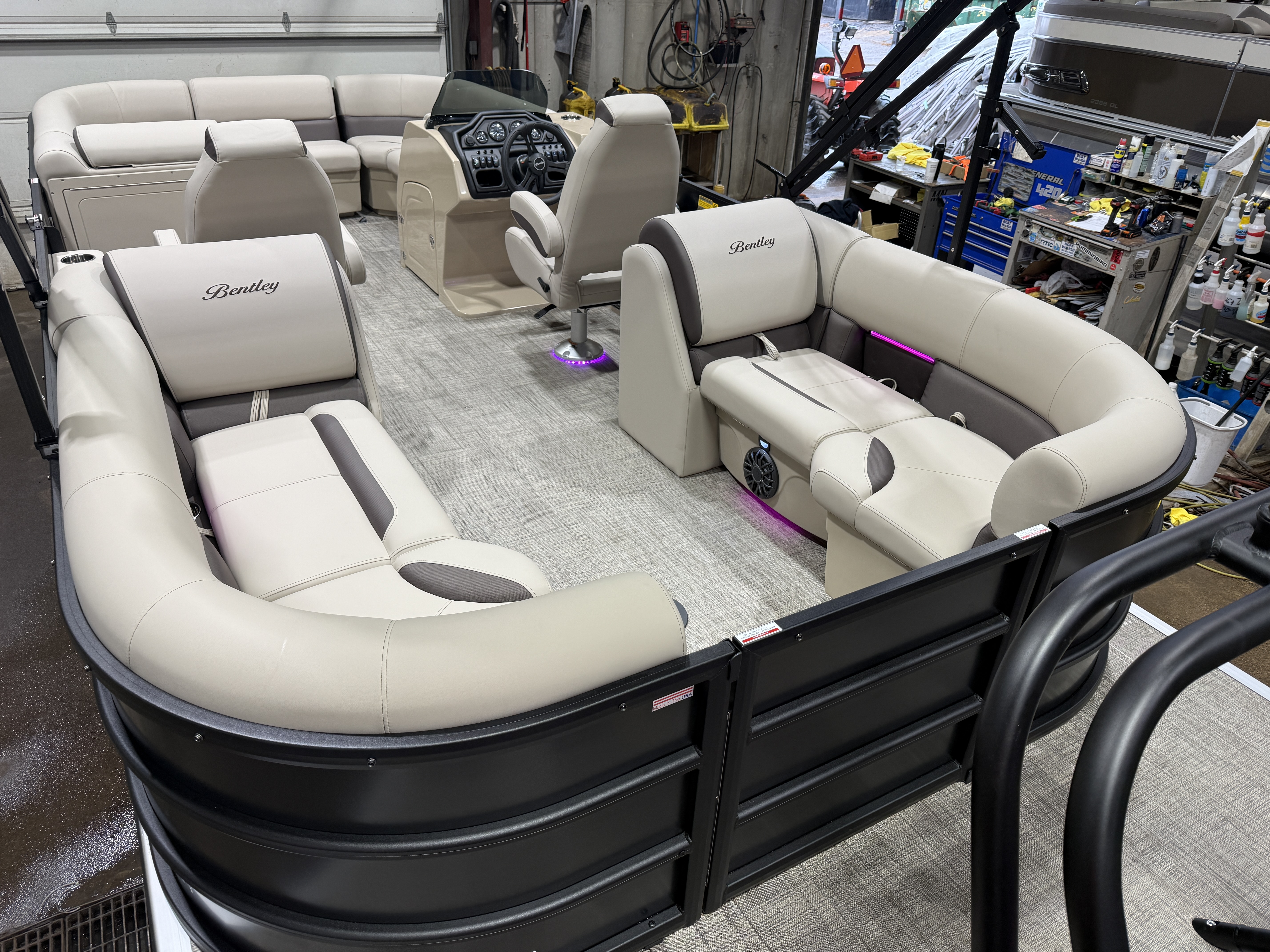 2027 Bentley Legacy 220 Navigator Quad Lounge Pontoon $42995