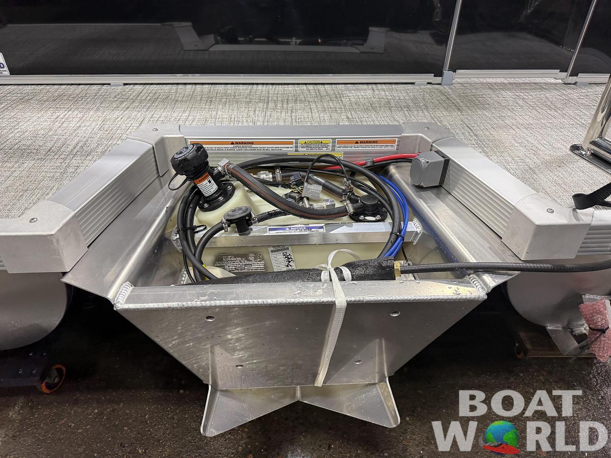 2026 Tahoe Pontoons LTZ 1985 Cruise Pontoon