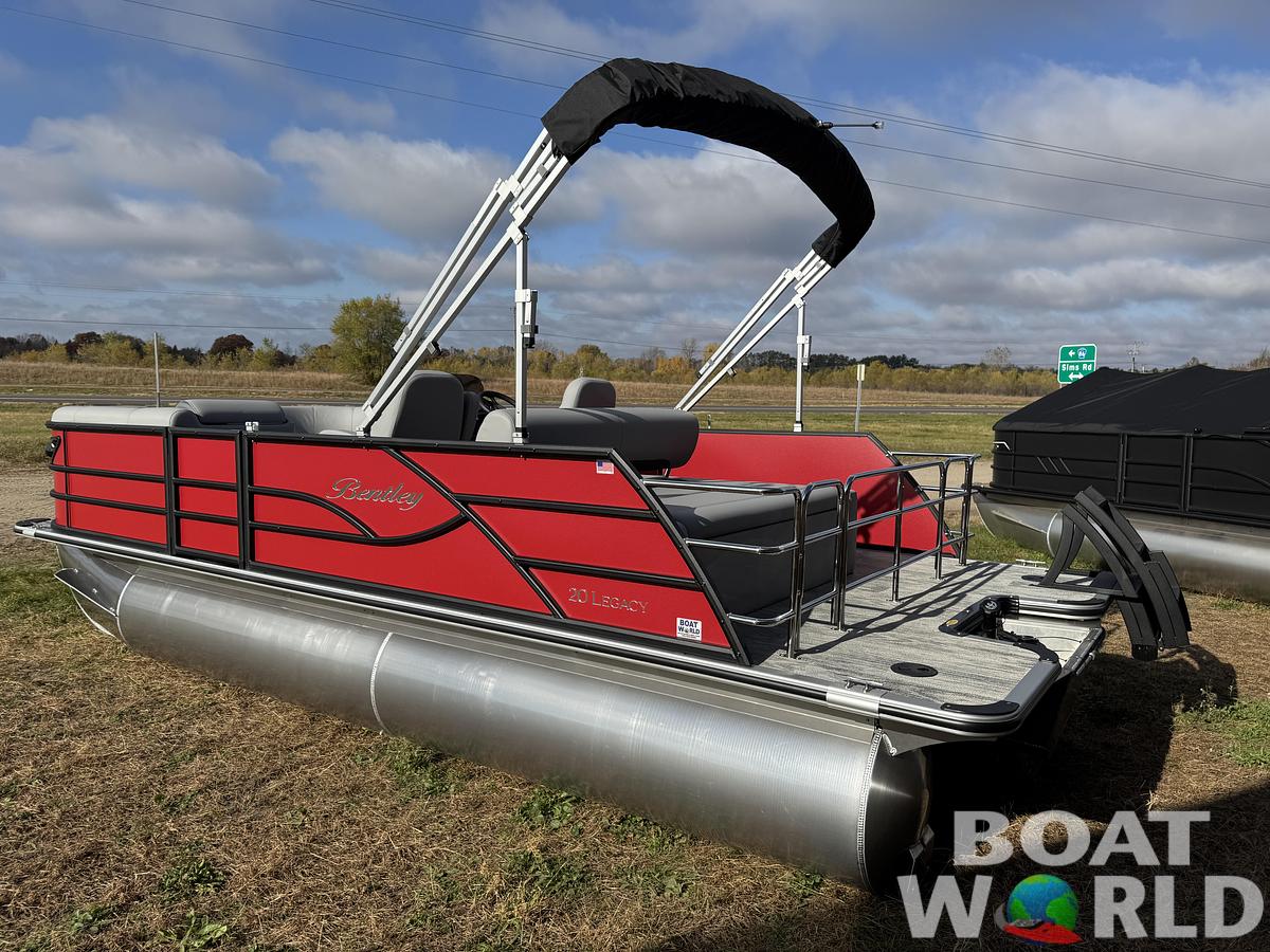 2026 Bentley Pontoons Legacy 200 Swingback