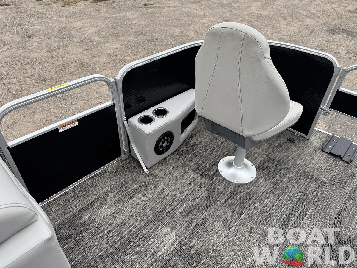 Used 2021 Sweetwater  2086 FX Pontoon