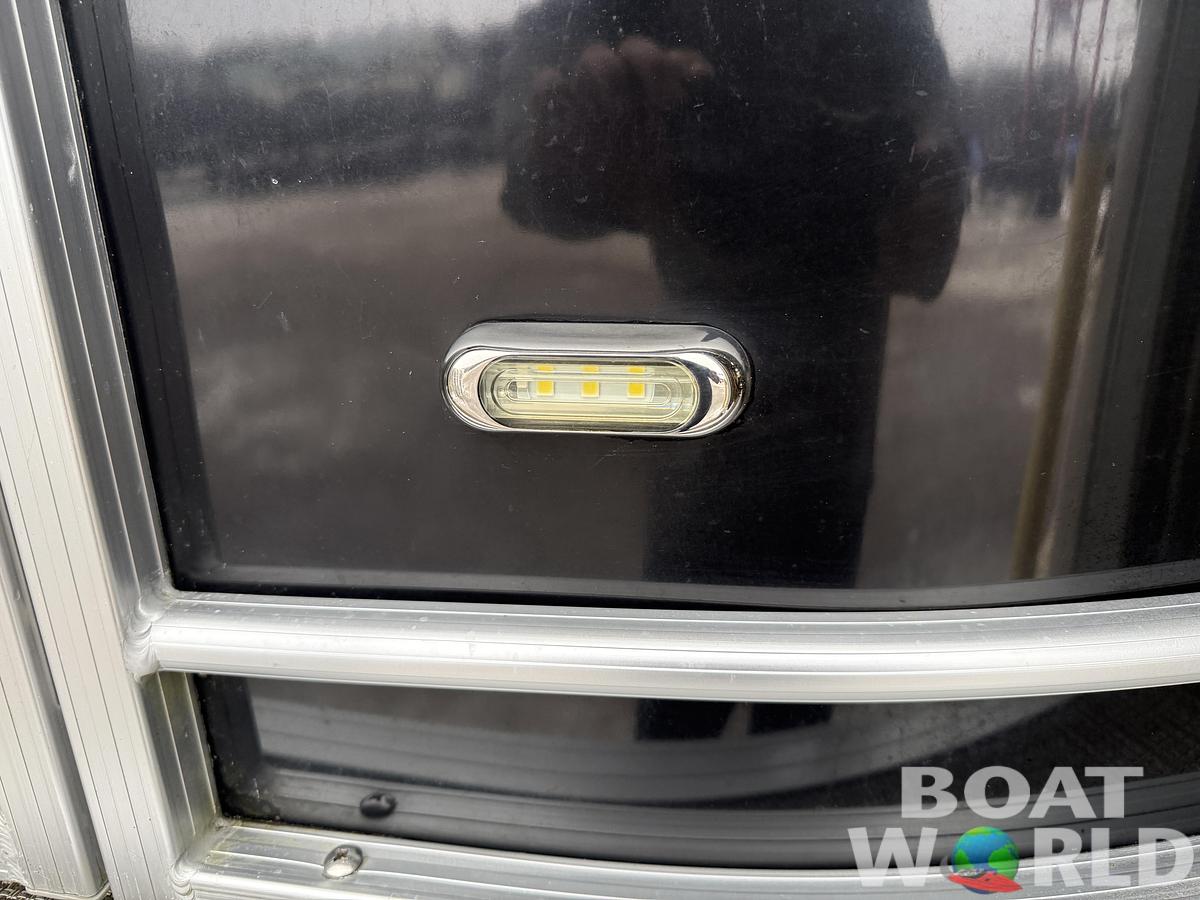 Used 2017 Sylvan 820 Fish & Cruise Pontoon