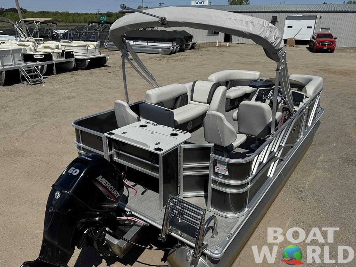 Used 2023 Sylvan 820 Party Fish Pontoon