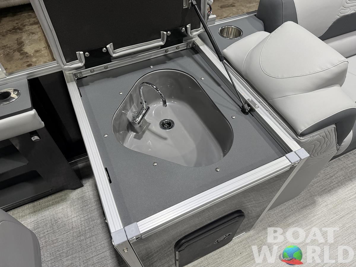 2026 Tahoe Pontoons GEOfish 2385 Rear Fish 