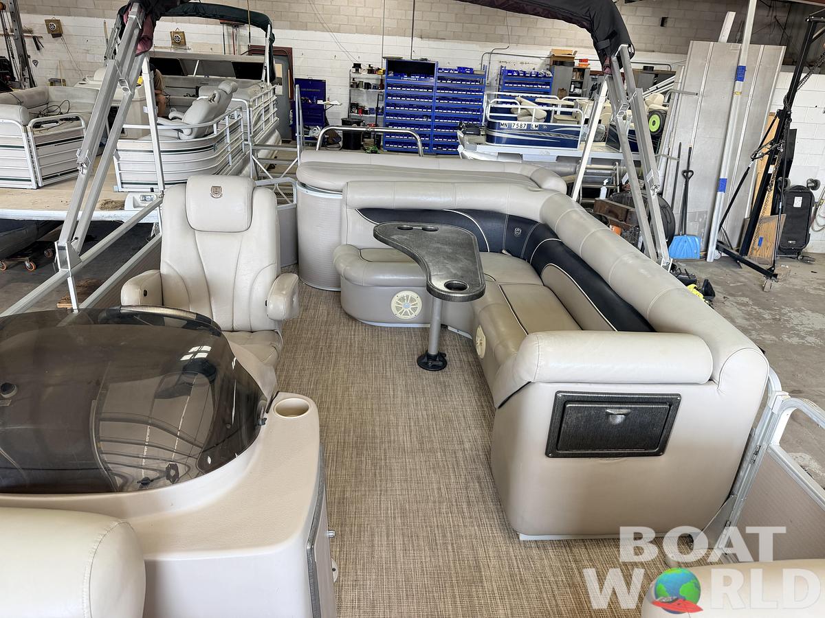 Used 2007 Premier 210 Legend