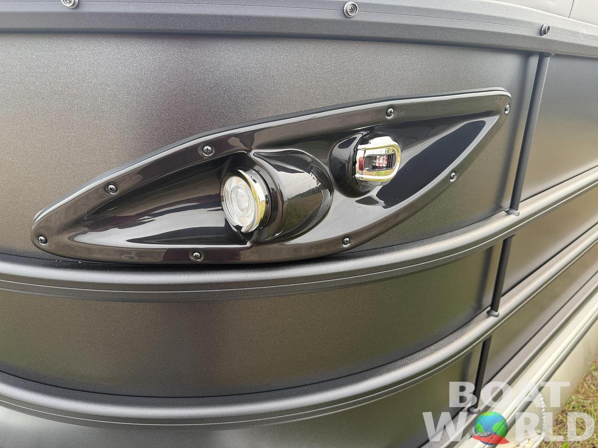 2025 Bentley Pontoons Legacy 200 Swingback