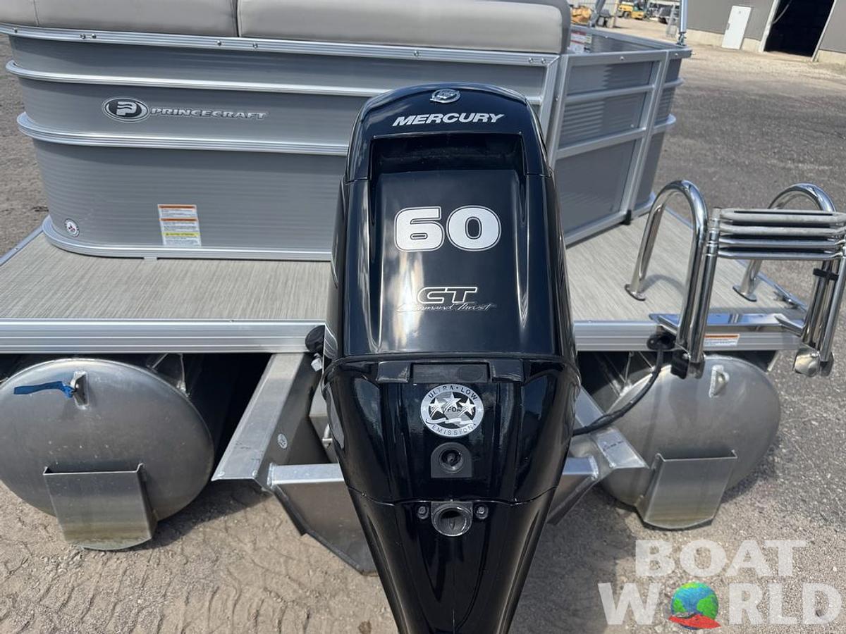 Used 2020 Princecraft Vectra 19 Pontoon