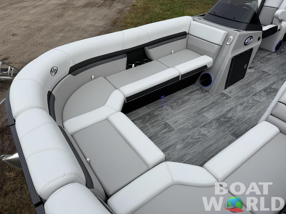 2026 Montego Bay 8522 Quad Lounge Tritoon 