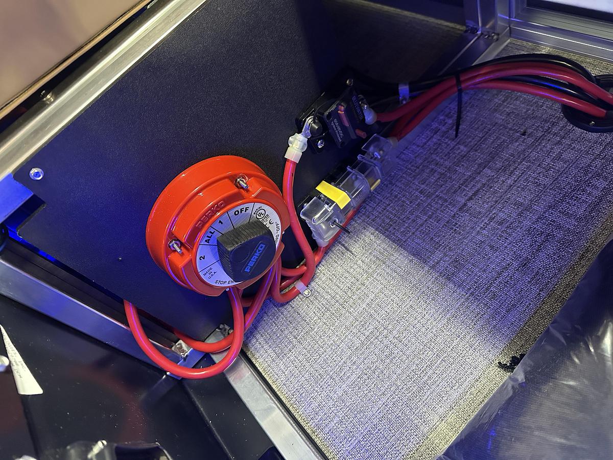 2025 Tahoe Pontoons Cascade 2385 Elite Tritoon & 225HP