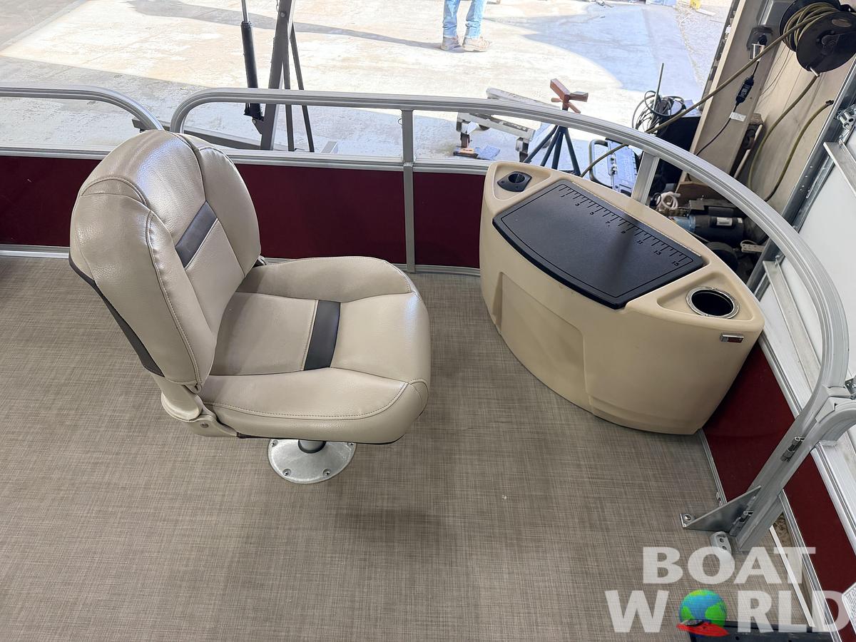 Used 2019 Sun Tracker  Fishin Barge 22 DLX XP3 Tritoon & 150HP Mercury 4Stroke - $39,995