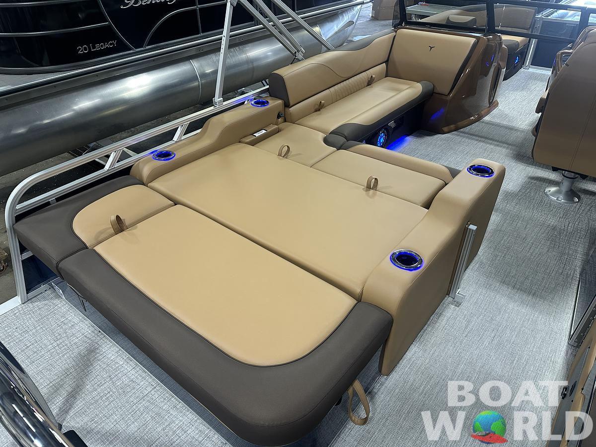 2025 Tahoe Pontoons LTZ 2385 Swingback (VRB) Windshield Tritoon & Honda 4-Stroke EFI