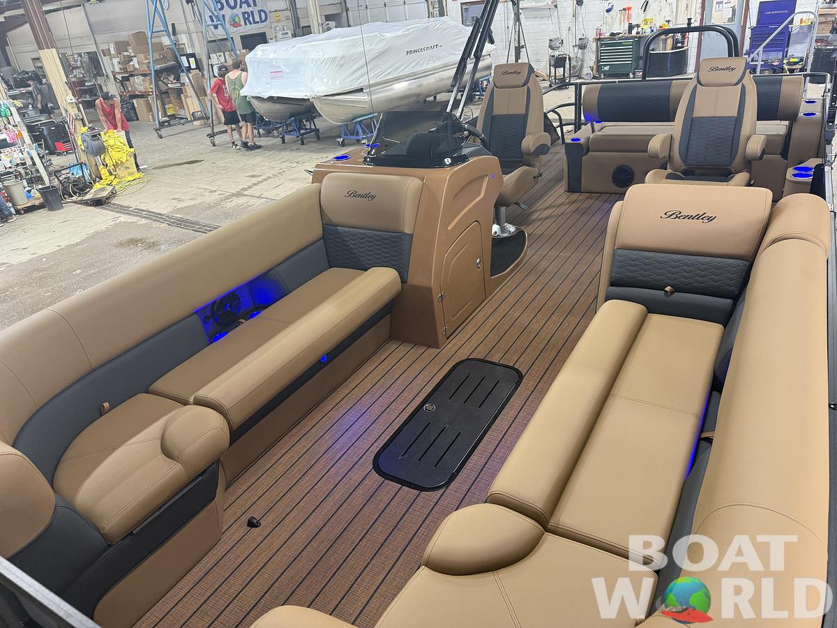 2027 Bentley 300HP Elite 253 Swingback Tritoon $79,995