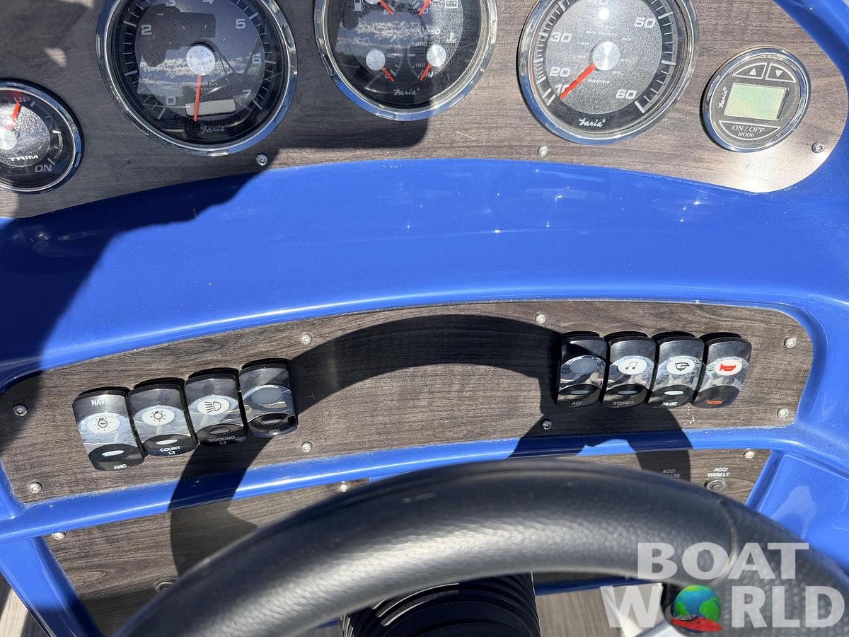 Used 2017 Rinker QX19 Bowrider & 250HP 4.5L V6 Mercruiser -$17,995