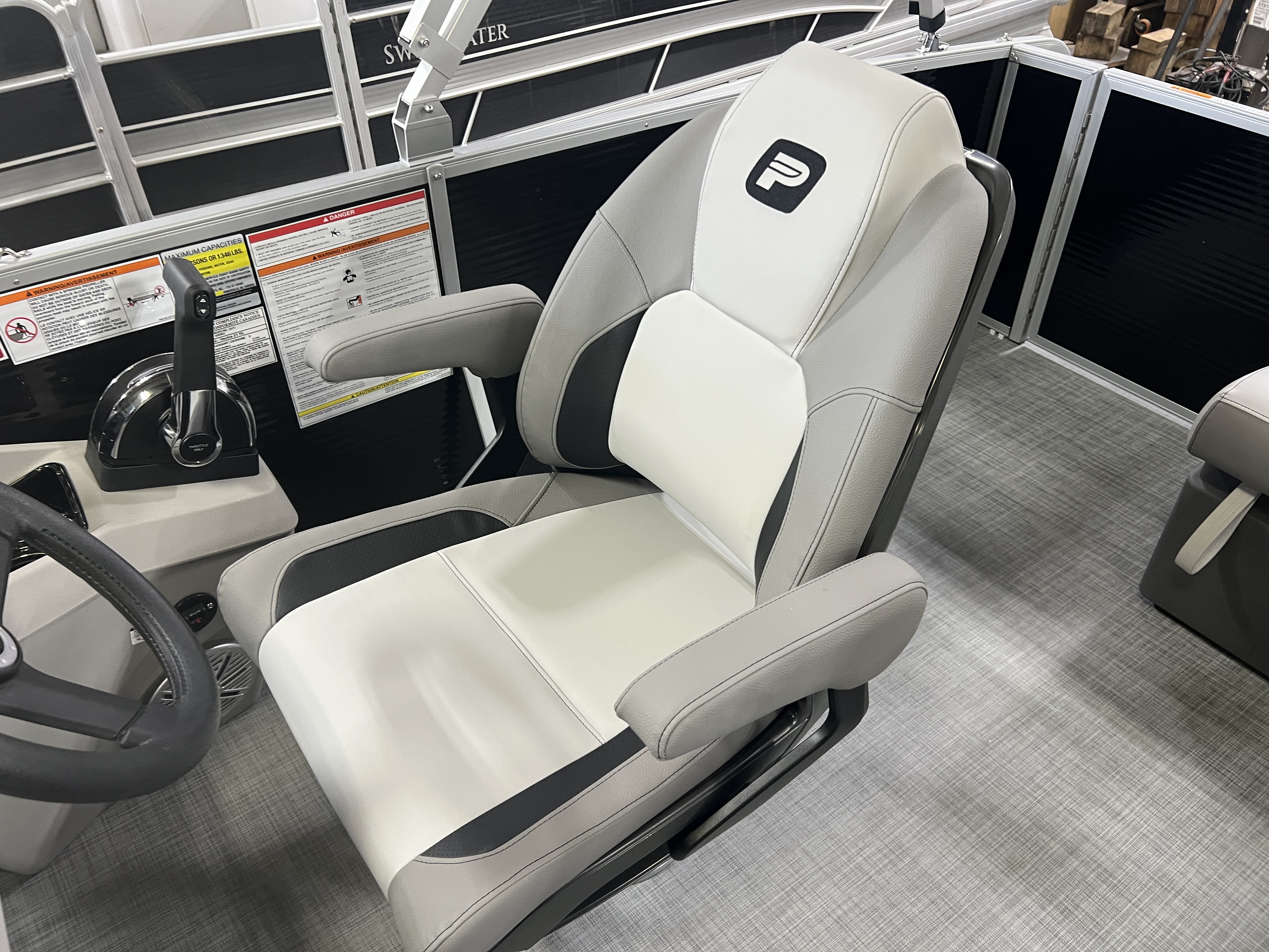 a King&amp;Prince HiFonics RNQB01N9REIZQ hifonics zxx-1000.4 zeus four channel