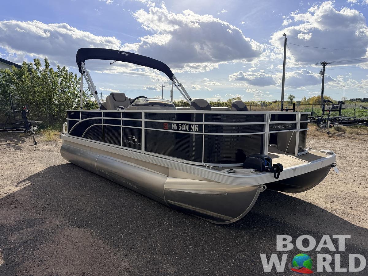 Used 2023 Bennington S20 F & 70HP Suzuki 4Stroke -$27,995
