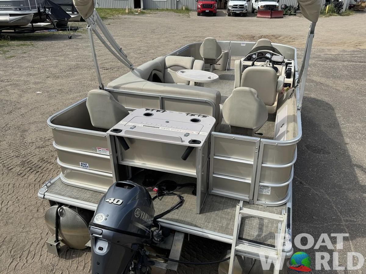 Used 2016 Sylvan 820 4-PT Pontoon