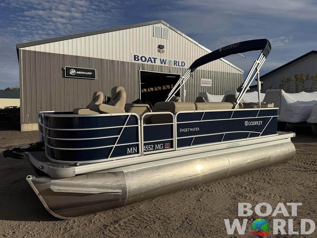 Used 2022 Sweetwater 21' Quad Fish Pontoon