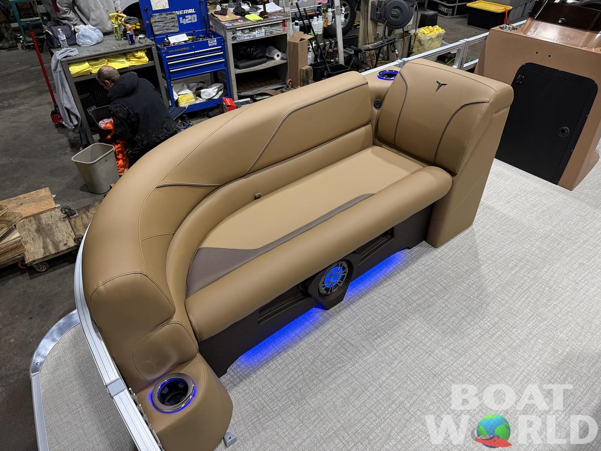 2026 Tahoe Pontoons Sport 2385 Rear Fish Tritoon 