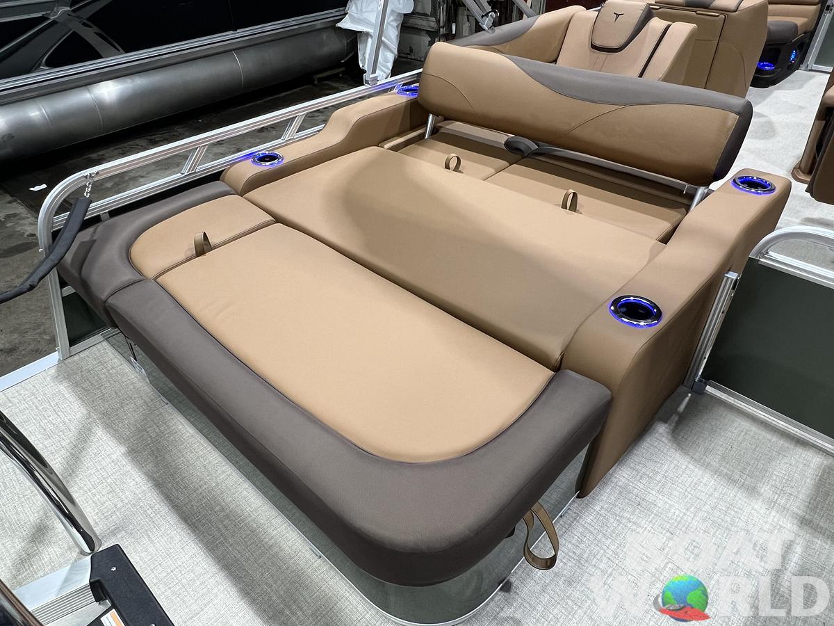 2026 Tahoe Pontoons LTZ 2385 Swingback (VRB) Tritoon