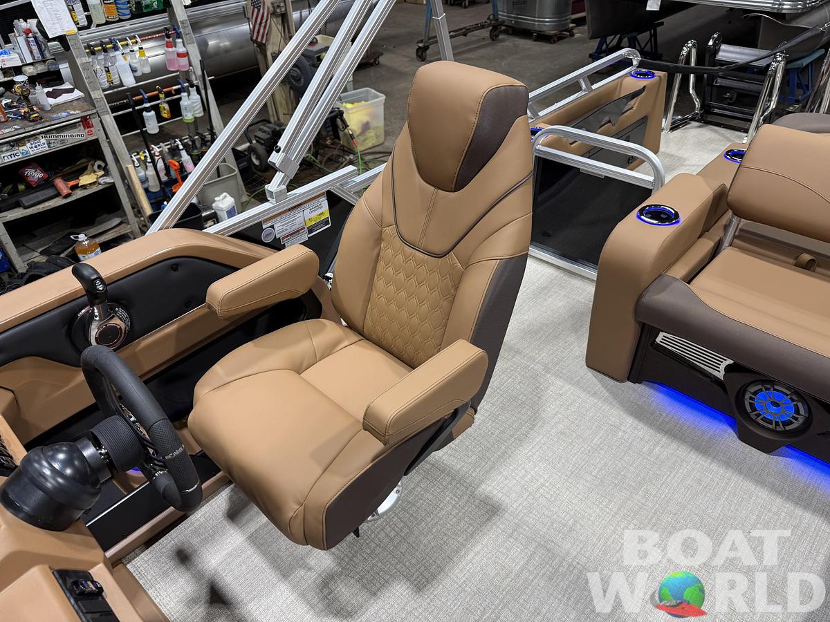 2026 Tahoe LTZ VRB Swingback Tritoon & Honda $51995