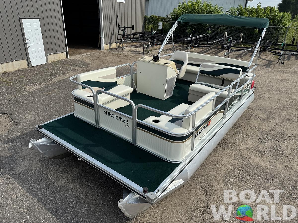 Used 1999 Lowe Suncruiser Malibu 180
