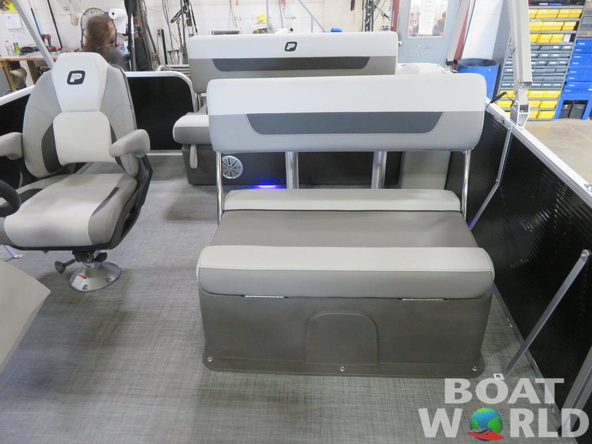 2025 Princecraft Vectra 21 RL Swingback Dinette Pontoon & Mercury 4-Stroke EFI