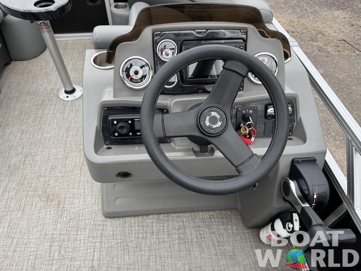 Used 2021 Tahoe Pontoons SLT 18' Quad Lounge & Honda 60HP 4-Stroke EFI