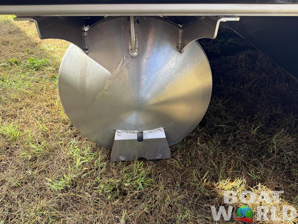 2026 Bentley Pontoons Legacy 220 Swingback 