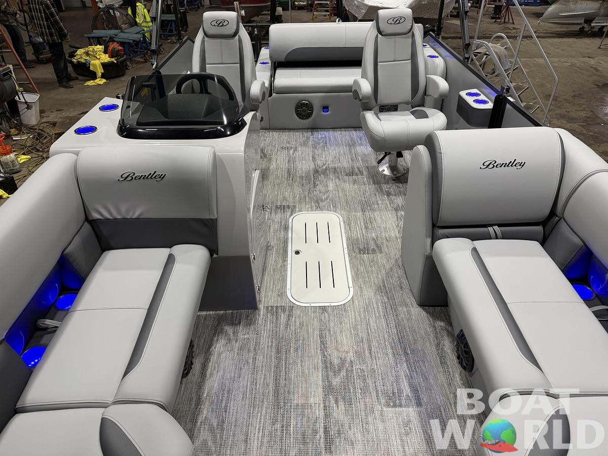 2027 Bentley Legacy 223 Swingback Tritoon $53995