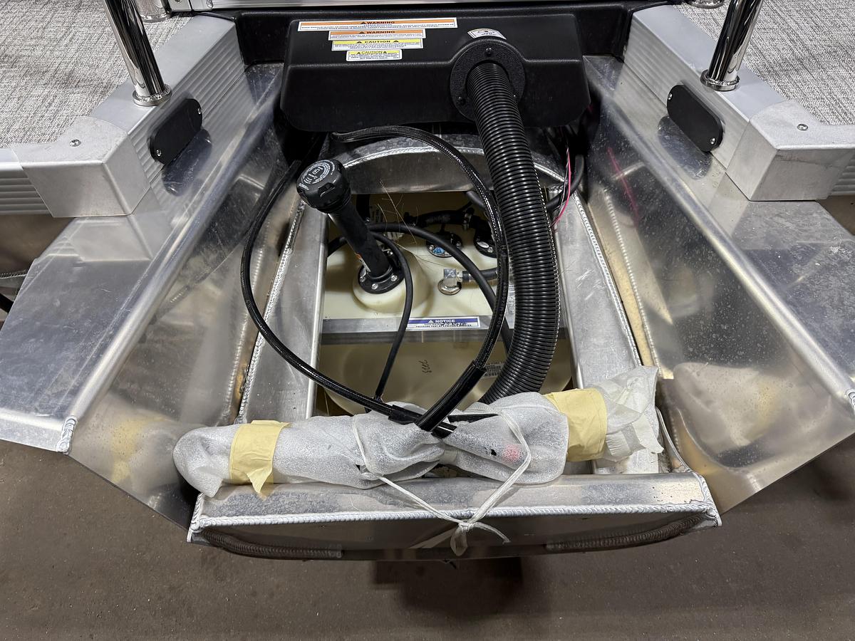 2025 Tahoe Pontoons GEOfish 2385 Rear Fish Tritoon & Honda 4-Stroke EFI