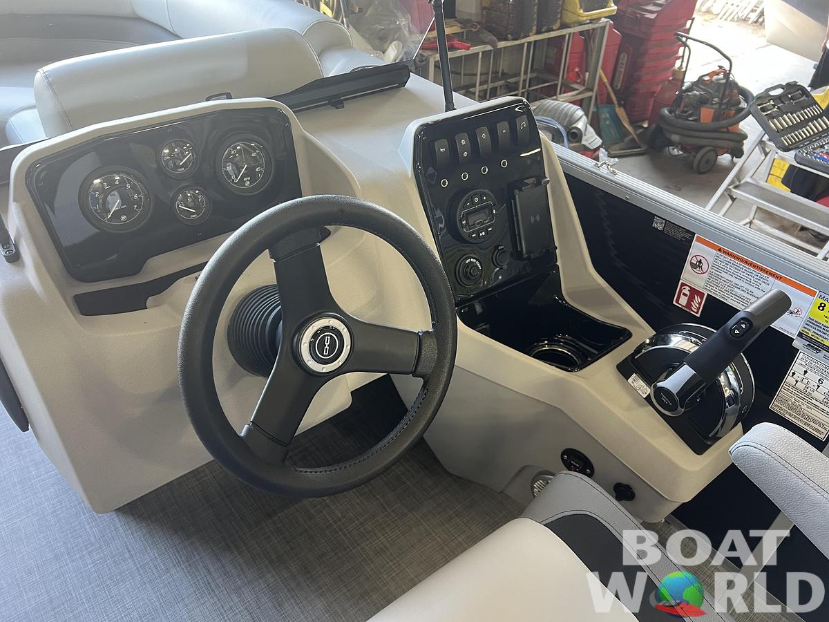 2026 Princecraft Vectra 19 Cruise Lounge Pontoon & Mercury 4-Stroke EFI