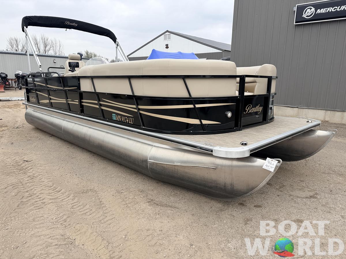 Used 2018 Bentley Encore 240 Cruise SE & 150HP Mercury 4Stroke -$29,995