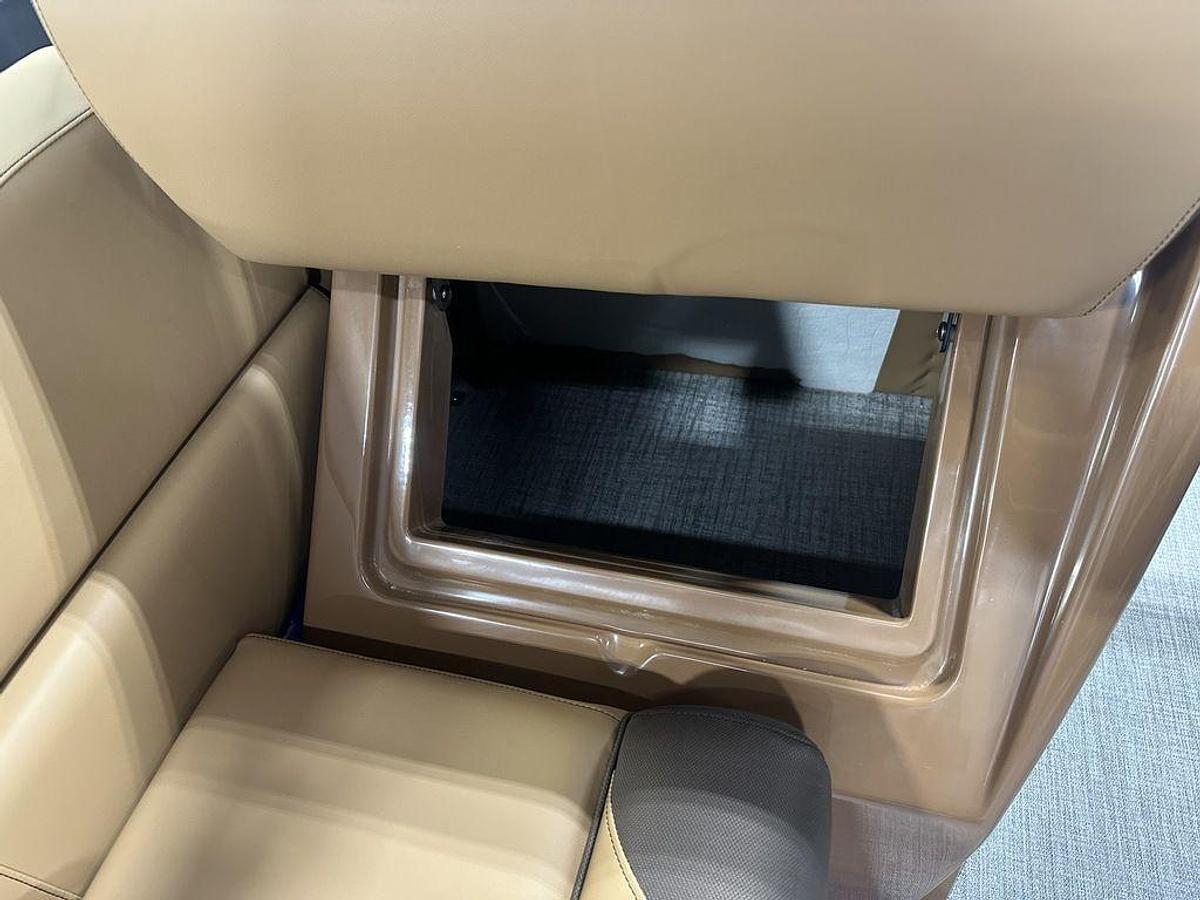 2025 Tahoe Pontoons LTZ 2385 Elite Cruise Windshield Tritoon & Honda 4-Stroke EFI