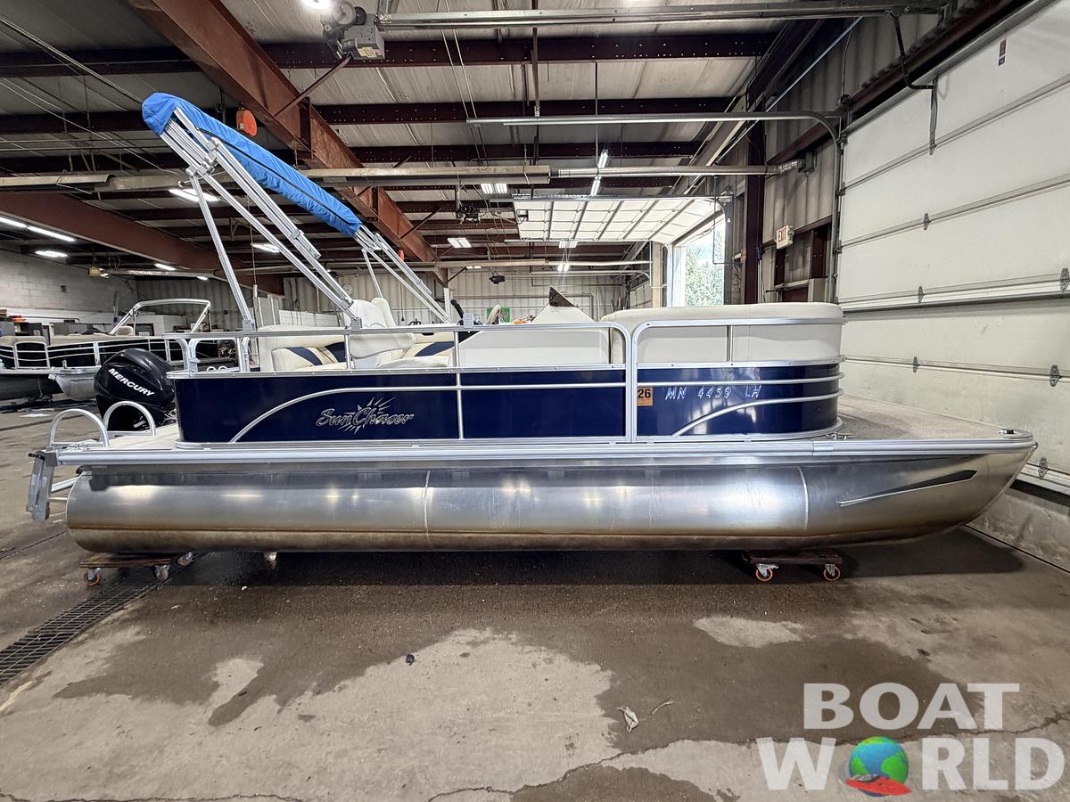 Used 2015 SunChaser 8520 Classic Cruise & 30HP Mercury 4Stroke EFI -$14,995