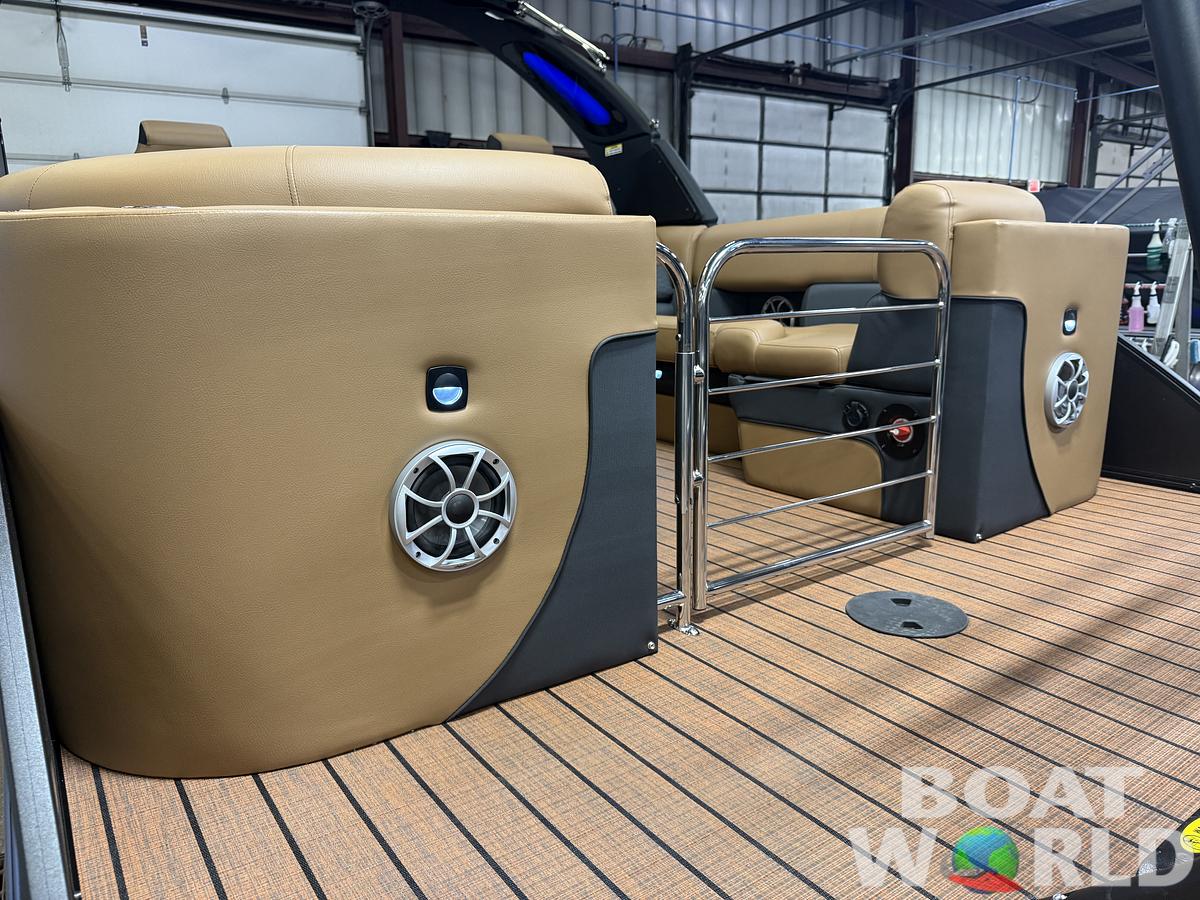 2026 Bentley Pontoons Elite 253 Admiral Quad Lounge Tritoon & 4-Stroke EFI