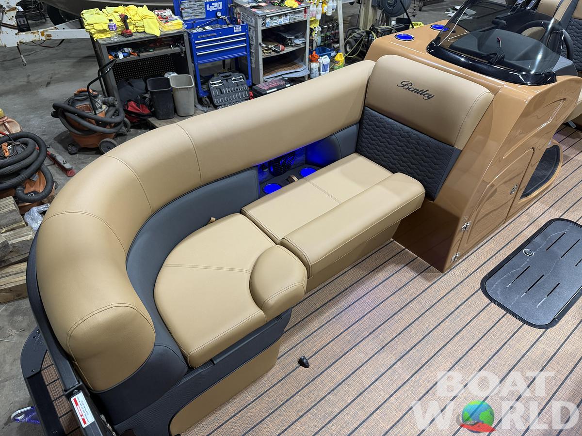 2026 Bentley Elite 223 Quad Swingback QSB Tritoon $64995
