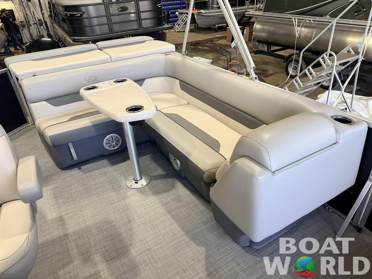 Used 2021 Princecraft 21 Sportfisher 2RS Pontoon & 90HP Mercury 4-Stroke -$27,995