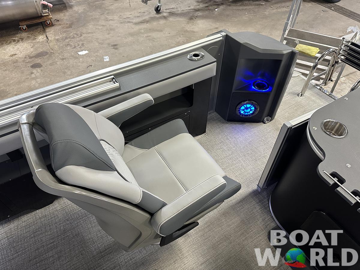 2025 Tahoe Pontoons GEOfish CRF 2585 Tritoon & Honda 4-Stroke EFI