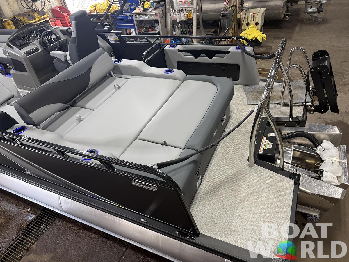 2027 Tahoe LTZ 300HP VRB 2585 Swingback Tritoon $69,995